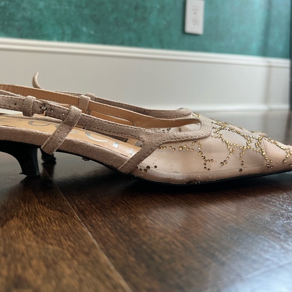 Gucci Nude Heels with Silver Accents - Picture 11 of 15